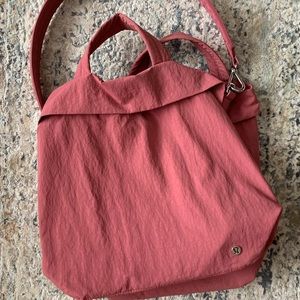 Lululemon On My Level Bag